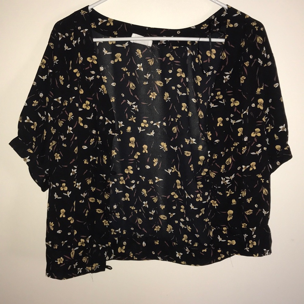 Flower detailed blouse